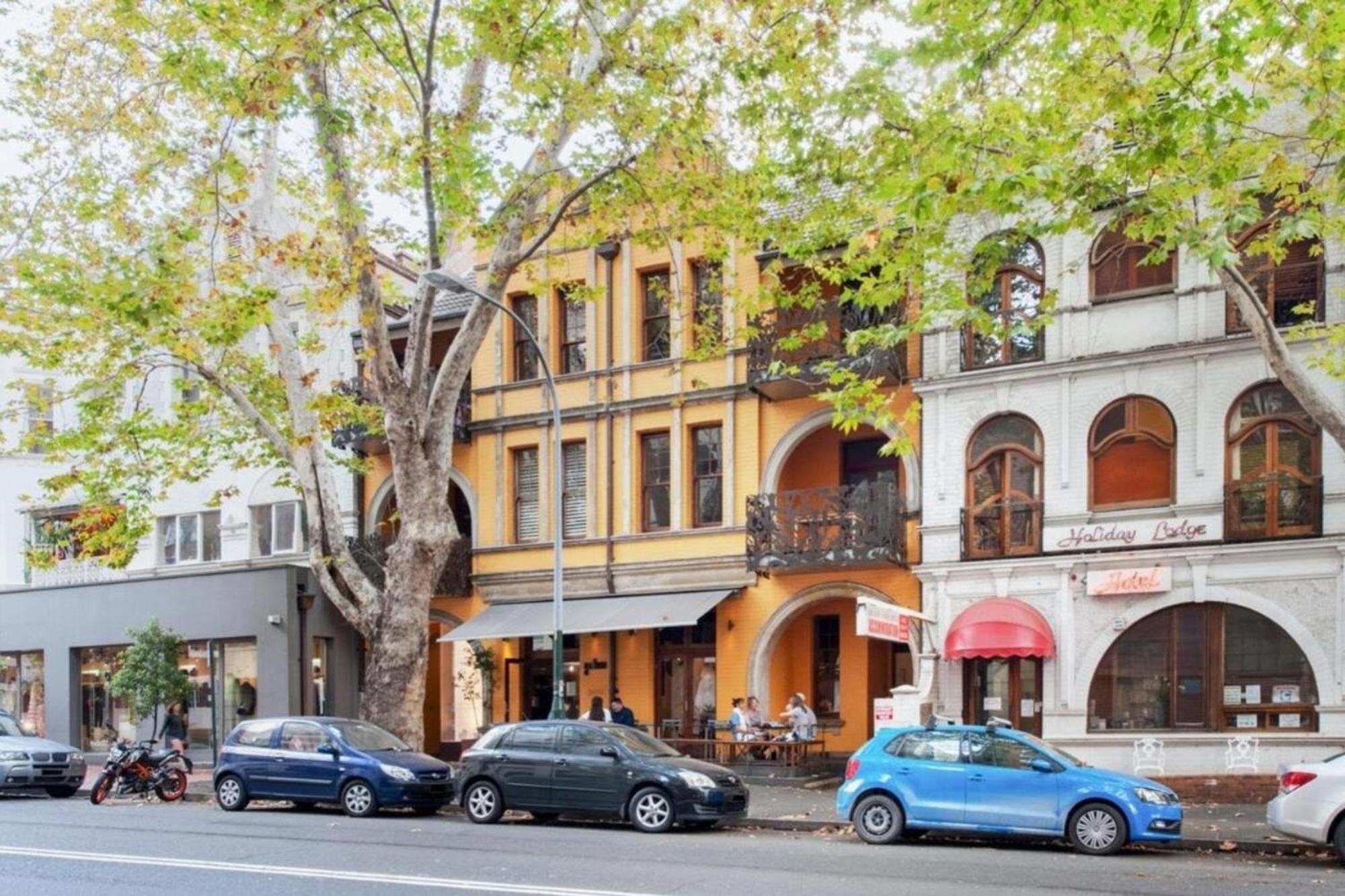 Stunning Potts Point Pad In Iconic 'yellow House' *
